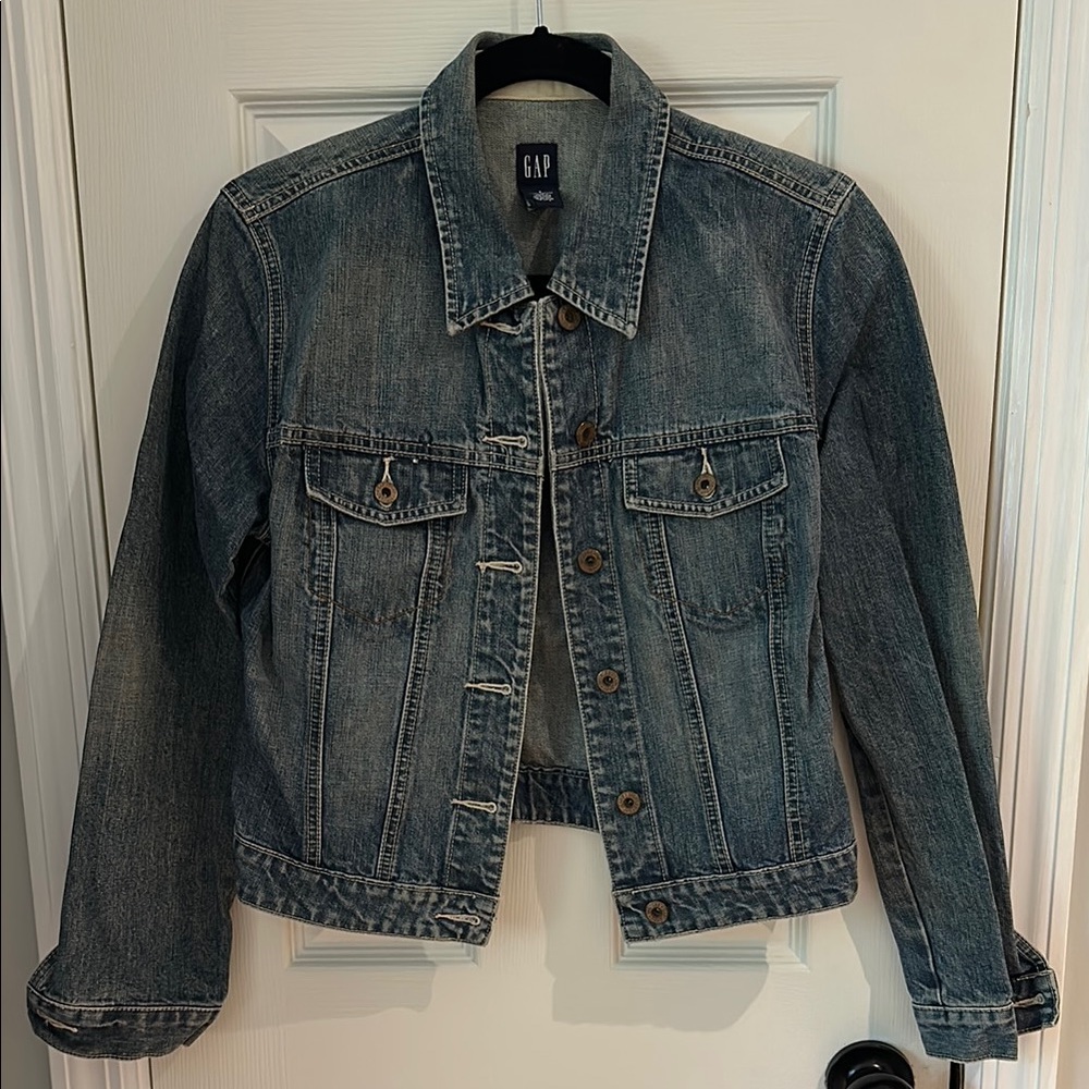 GAP Women's Vintage Denim Jacket—Classic Blue—Size Small